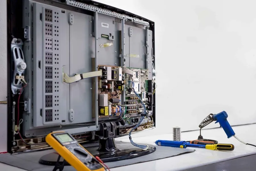 5 علت قطع شدن صدای تلویزیون 2 5 Reasons Why Your TV Sound Cuts Out